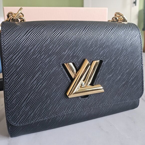 Louis Vuitton Twist Shoulder Bag MM Black Leather Epi - Picture 3 of 11